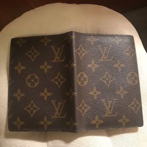 LOUIS VUITTON Monogram Passport Cover